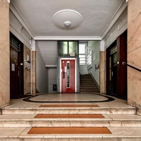 Secret Diamond Of The Parlament Apartment Budapest Bagian luar foto