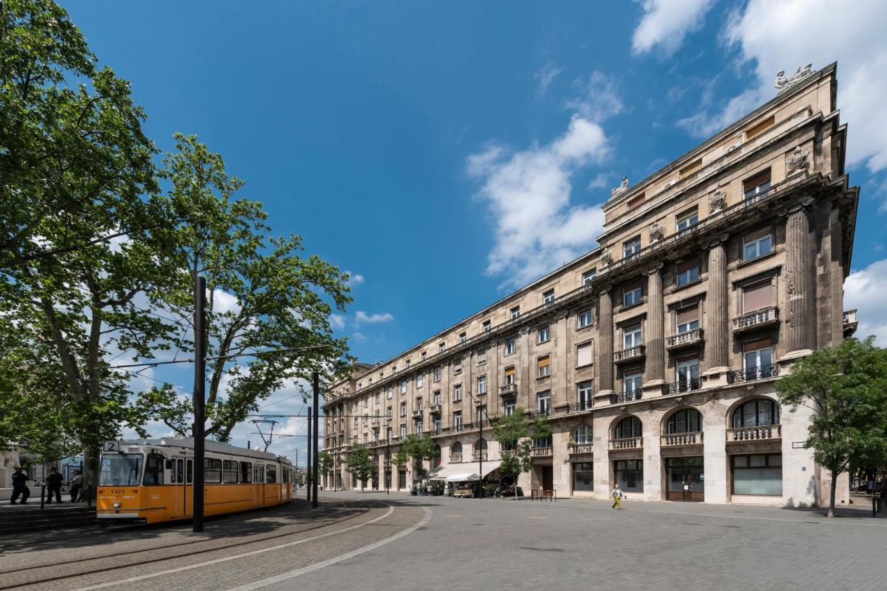 Secret Diamond Of The Parlament Apartment Budapest Bagian luar foto